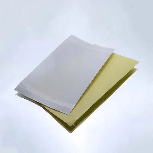 Imagem de Membranas de selagem 96 poços qPCR ópticas adesivas